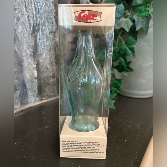 1915 Coca Cola glass bottle - Picture 2 of 2
